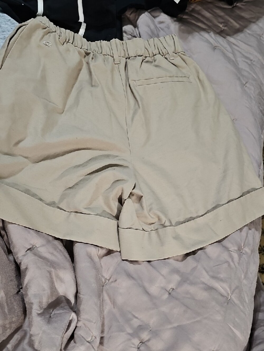 lululemon athletica High-Waist Pleated Shorts in Light Beige - Picture 2 of 4